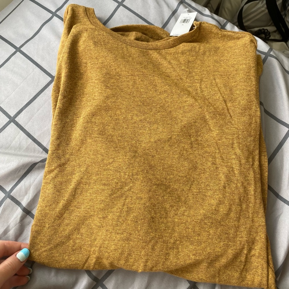old navy long sleeve